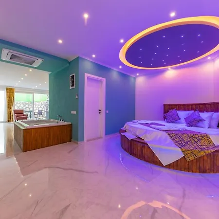 Lighthouse 2 Kapali Havuzlu Tatil Villasi Villa